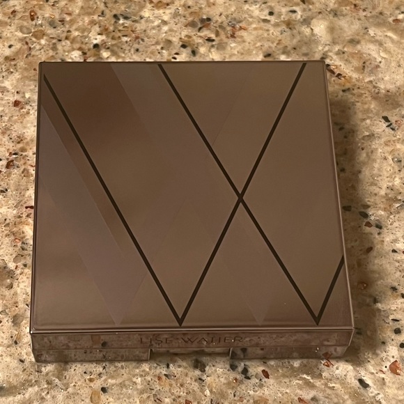 Lise Watier Havana Bronzing Powder - Picture 2 of 6